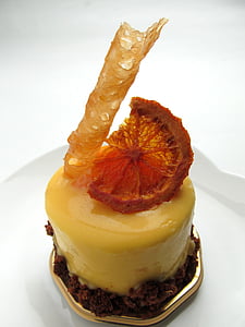 round pastry dish thumbnail