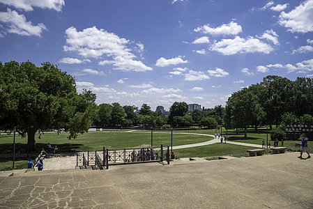 Bicentennial Park under blue skies and clouds in Nashville thumbnail