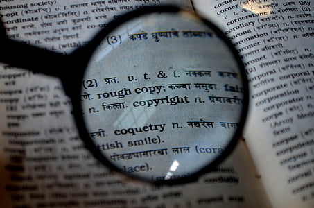 magnifying displaying copyright thumbnail