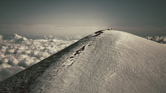 mountain above the clouds thumbnail