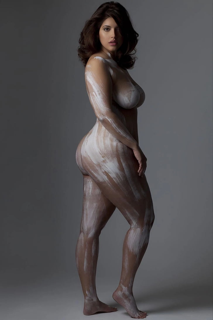 Plus Size Nude Curvy Girl