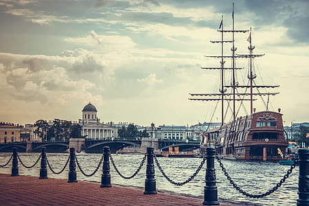 sea, city, water, ocean thumbnail