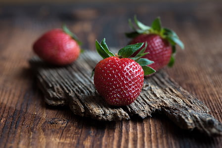 shallow focus photography of red strawberries thumbnail