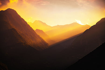 mountains during sunrise thumbnail