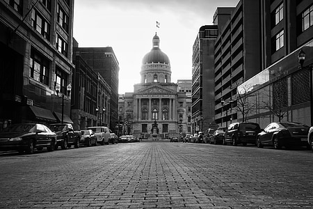 grayscale photo of concrete building thumbnail