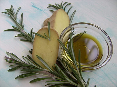 sliced gingers and rosemary thumbnail