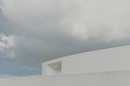 Contemporary Portuguese Houses thumbnail