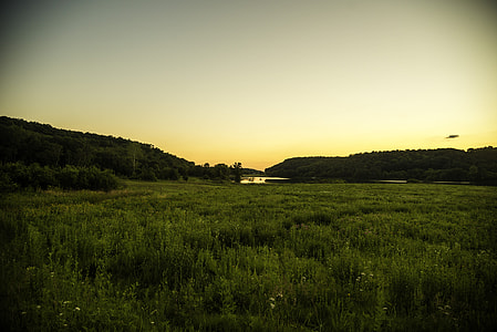 Sunset landscape with Indian lake in Wisconsin thumbnail