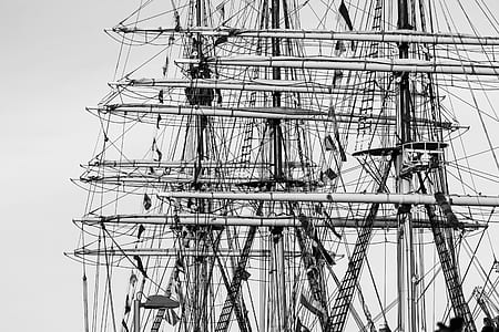 white and black ship wallpaper thumbnail
