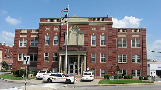 Hardin County Courthouse in downtown Elizabethtown, Kentucky thumbnail