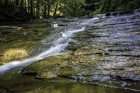 Closer view of small waterfall at Cayuhoga Valley National Park, Ohio thumbnail