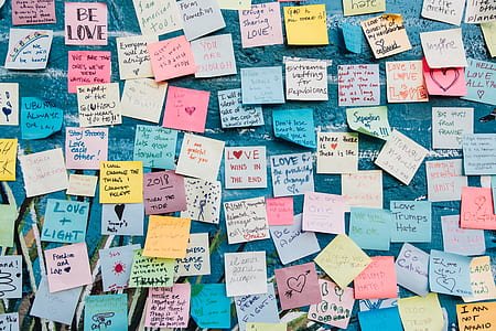 wall of sticky notes thumbnail