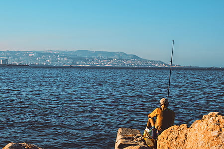 Man Fishing thumbnail