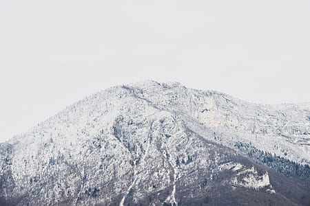 mountain filled with snow thumbnail