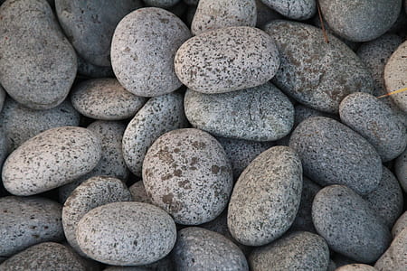 close-up photo of gray stone thumbnail