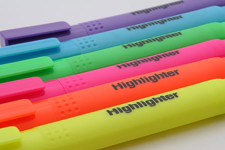 Purple Blue Green Pink Orange and Yellow Highlighter thumbnail