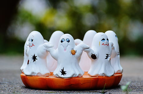 ghost figurine thumbnail