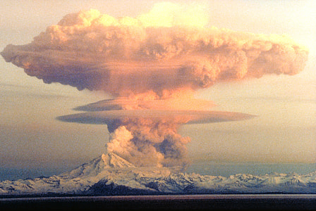 Redoubt Volcano in Eruption in Lake Clark National Park, Alaska thumbnail