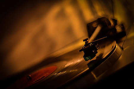 closeup photography of turntable thumbnail