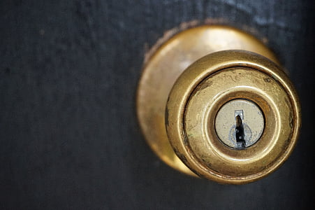 gold door knob thumbnail