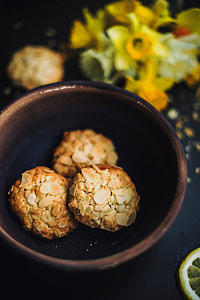 baked cookies thumbnail