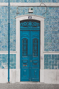blue door thumbnail