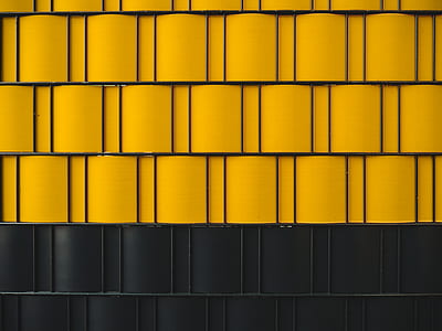 yellow and black link wallpaper thumbnail