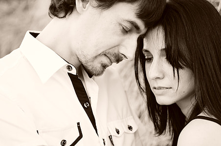 photo of man and woman thumbnail