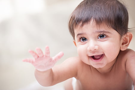 baby smiling thumbnail