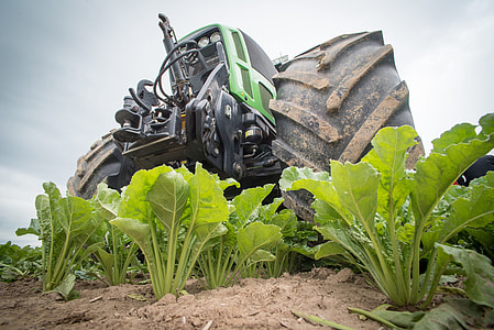 black and green tractor thumbnail