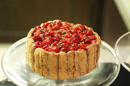 strawberry pie thumbnail