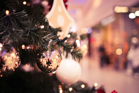Christmas Tree in Shopping Mall thumbnail