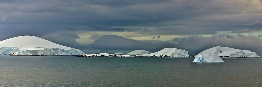 Scenery of the Antarctic Seas thumbnail