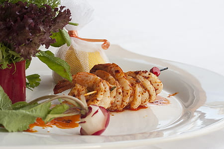 shrimps on stick in plate thumbnail