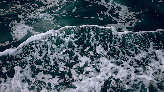 seawaves photography during day time thumbnail