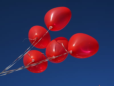five red balloons thumbnail