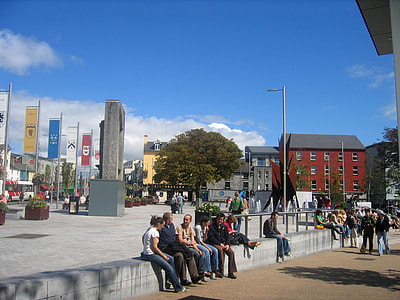 Eyre Square in the city of Galway thumbnail