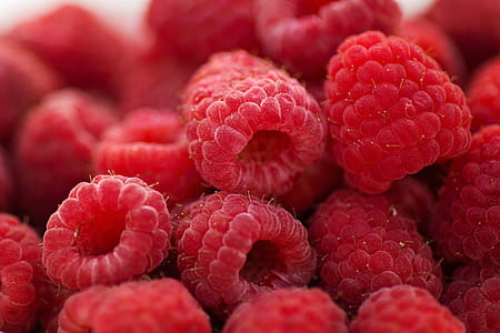 pile of raspberries thumbnail