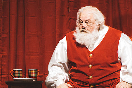 man in red vest thumbnail