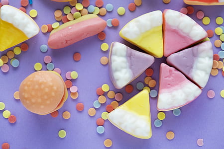 sliced of jelly pizza and burgers thumbnail