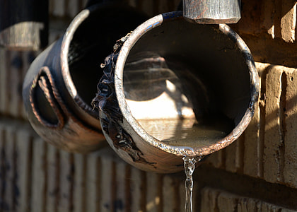 Water Containers, Running Water thumbnail