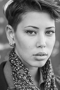 portrait of woman thumbnail