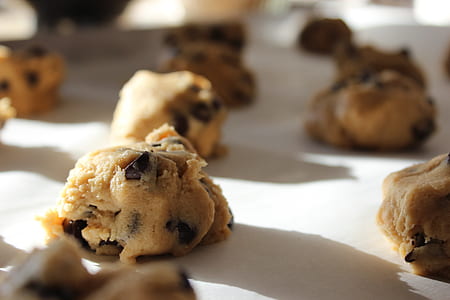 photo of baked pastries thumbnail