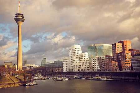 photography of city thumbnail