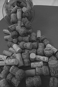 wine bottle caps thumbnail