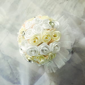 White and Yellow Flowers Table Decor thumbnail