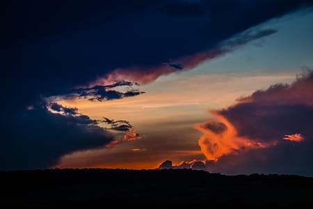 thick gray clouds thumbnail