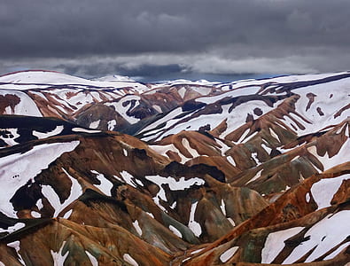 mountain covered with snow thumbnail