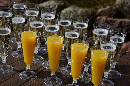 clear wine glasses thumbnail