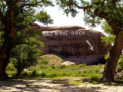 Hole In The Rock, Massive thumbnail